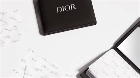 Dior Mattifying Paper: Mattifies the Skin and Absorbs Sebum